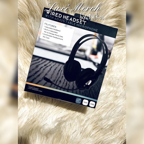 🎧Vivitar Wired Headset with Adjustable Microphone Brand New - Picture 2 of 2